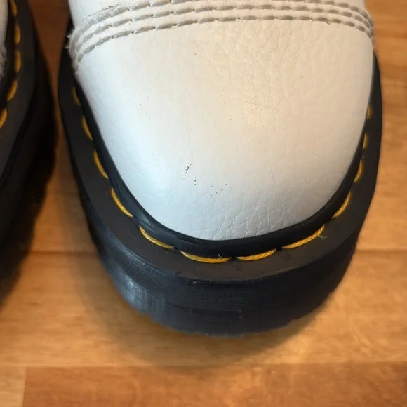 Doc Dr. Martens Women’s White Sinclair Milled Nappa Leather Platform Boots - Picture 6 of 9